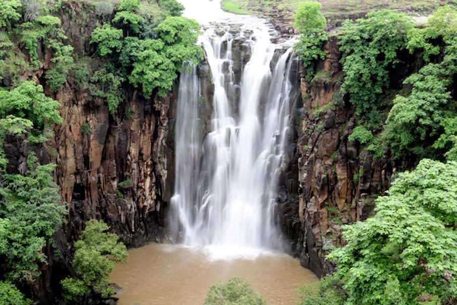 देवदारी वाटरफॉल